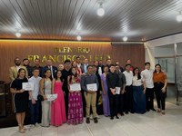 Sessão Solene de reconhecimento e entrega de medalhas